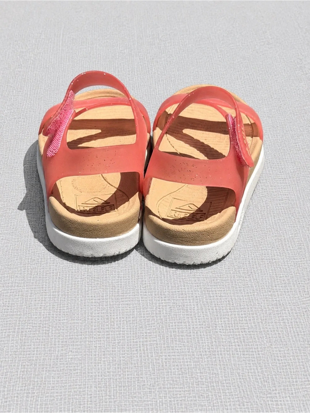 REEF Kids Water Sandals – Coral Pink with White Speckles – Size 8